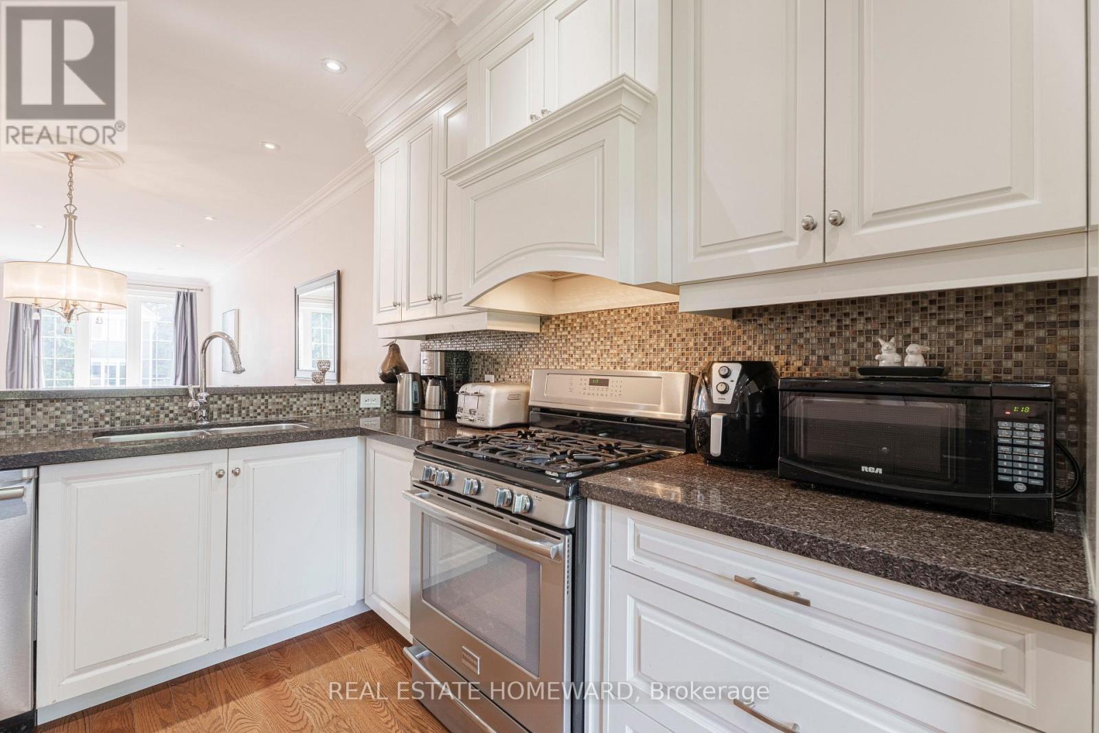 12 Anndale Road, Toronto, Ontario  M1N 1C5 - Photo 6 - E12389559
