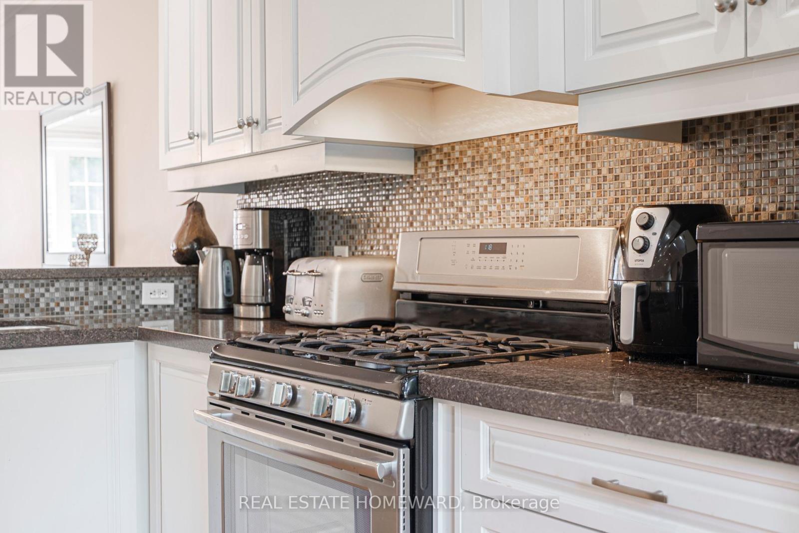 12 Anndale Road, Toronto, Ontario  M1N 1C5 - Photo 7 - E12389559