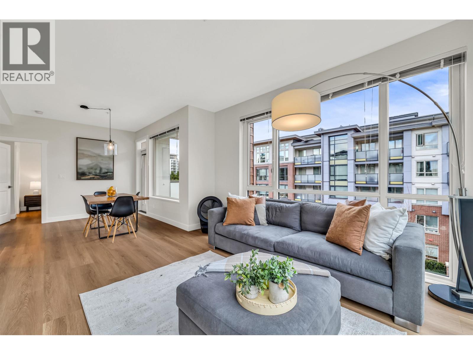 404 2632 Library Lane, North Vancouver, British Columbia  V7J 0B8 - Photo 2 - R3044922