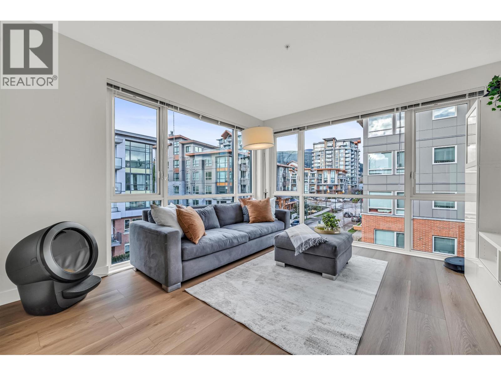 404 2632 Library Lane, North Vancouver, British Columbia  V7J 0B8 - Photo 3 - R3044922
