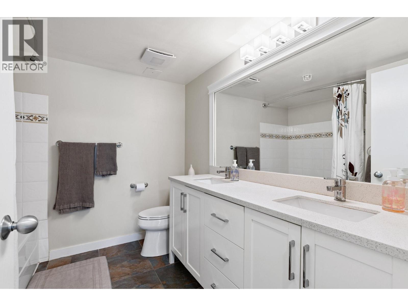 104 6 Renaissance Square, New Westminster, British Columbia  V3M 6N8 - Photo 26 - R3044923