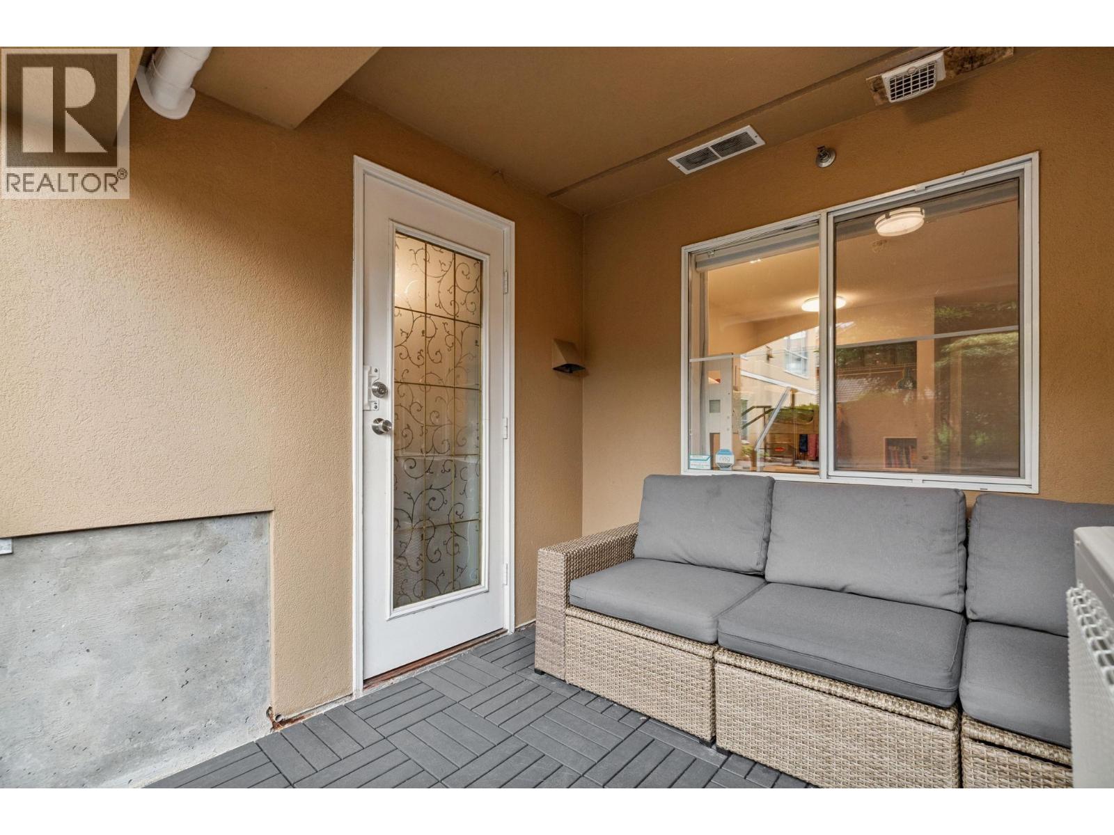 104 6 Renaissance Square, New Westminster, British Columbia  V3M 6N8 - Photo 32 - R3044923