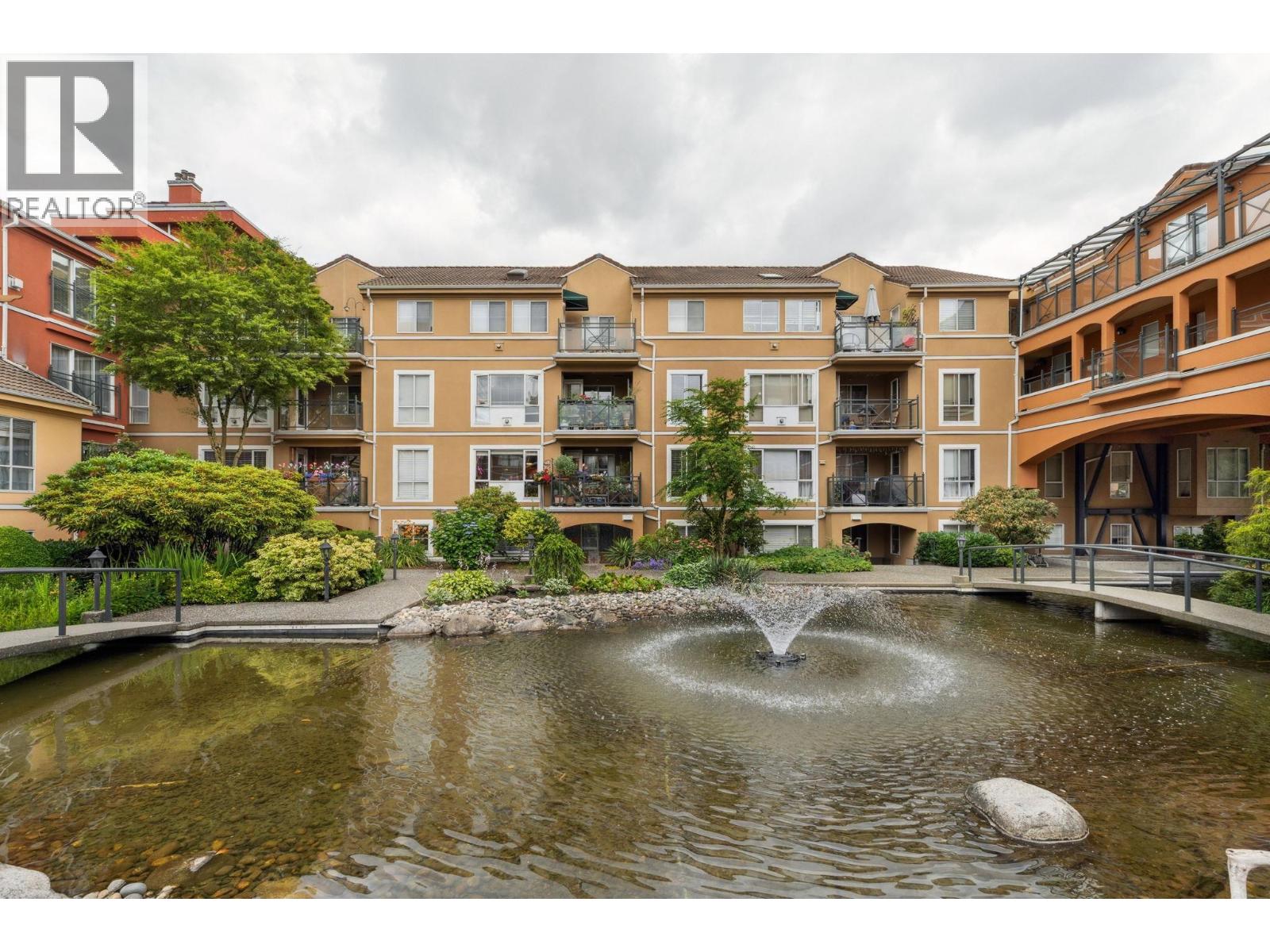 104 6 Renaissance Square, New Westminster, British Columbia  V3M 6N8 - Photo 33 - R3044923