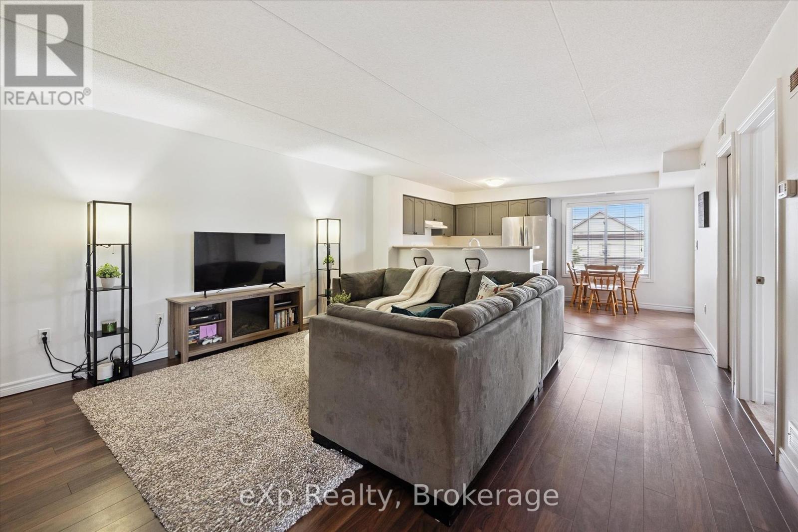 212 - 415 Grange Road, Guelph, Ontario  N1E 0C4 - Photo 8 - X12389692