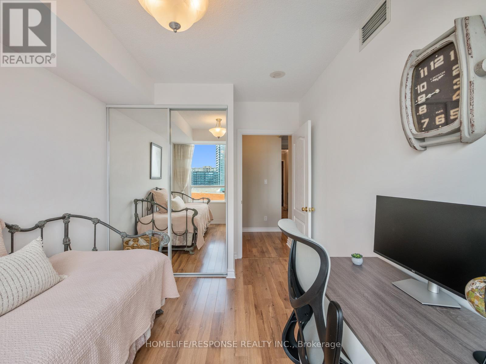 701 - 88 Promenade Circle, Vaughan (Brownridge), Ontario  L4J 9A4 - Photo 23 - N12389565