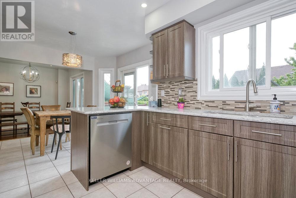 Upper - 71 Song Bird Drive, Markham, Ontario  L3S 3T9 - Photo 16 - N12389623