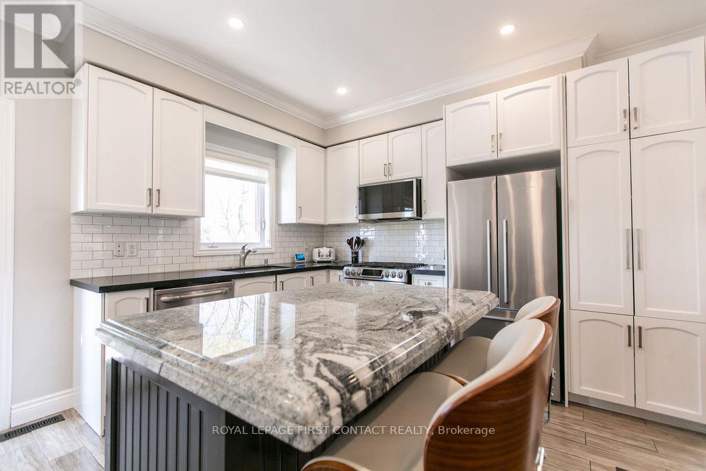 1955 Swan Street, Innisfil, Ontario  L9S 0B4 - Photo 12 - N12389635
