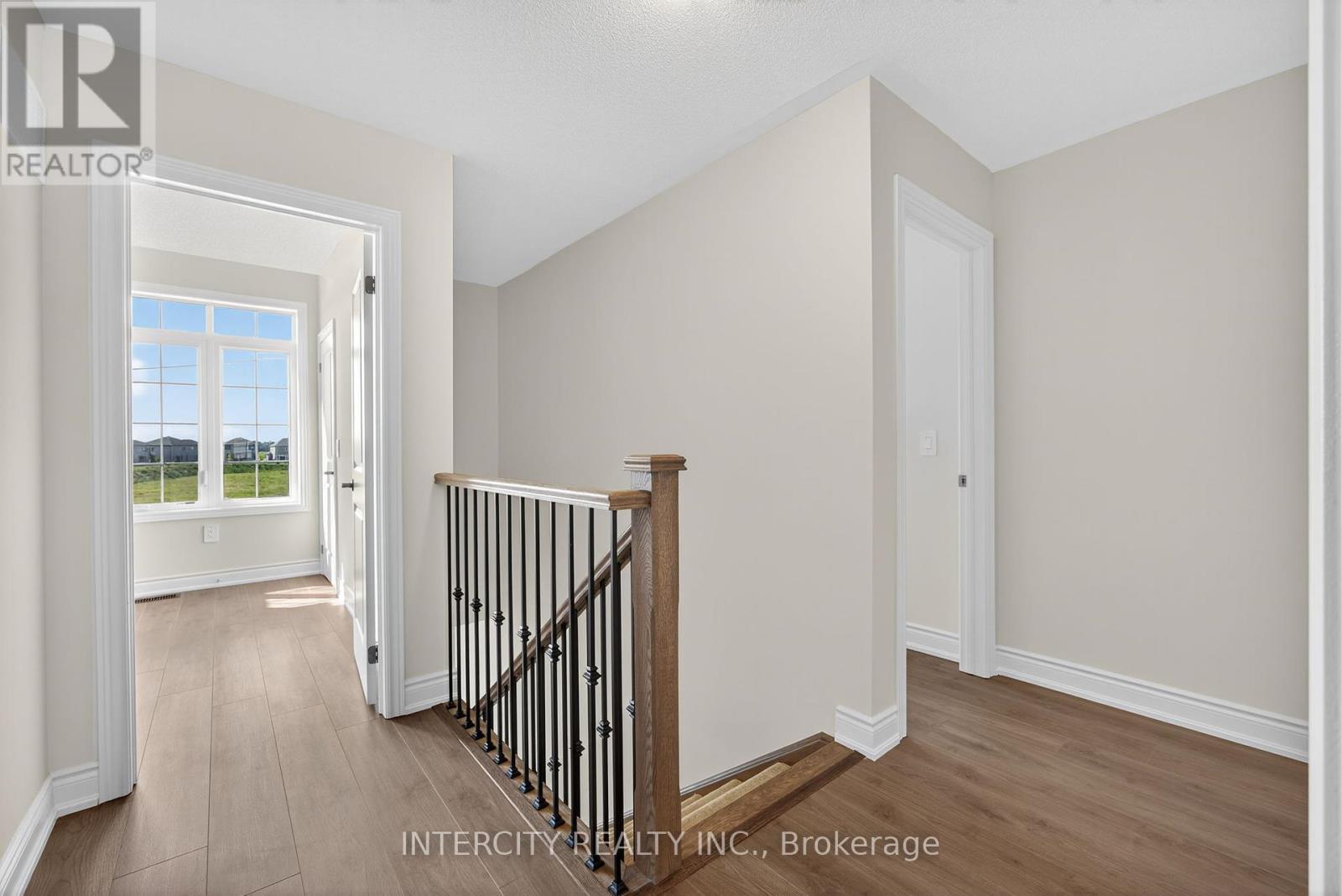 21 Avalon Drive, Wasaga Beach, Ontario  L9R 0M2 - Photo 17 - S12389567