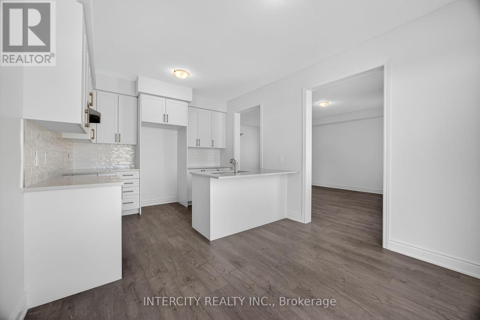 23 Avalon Drive, Wasaga Beach, Ontario  L9R 0M2 - Photo 14 - S12389574