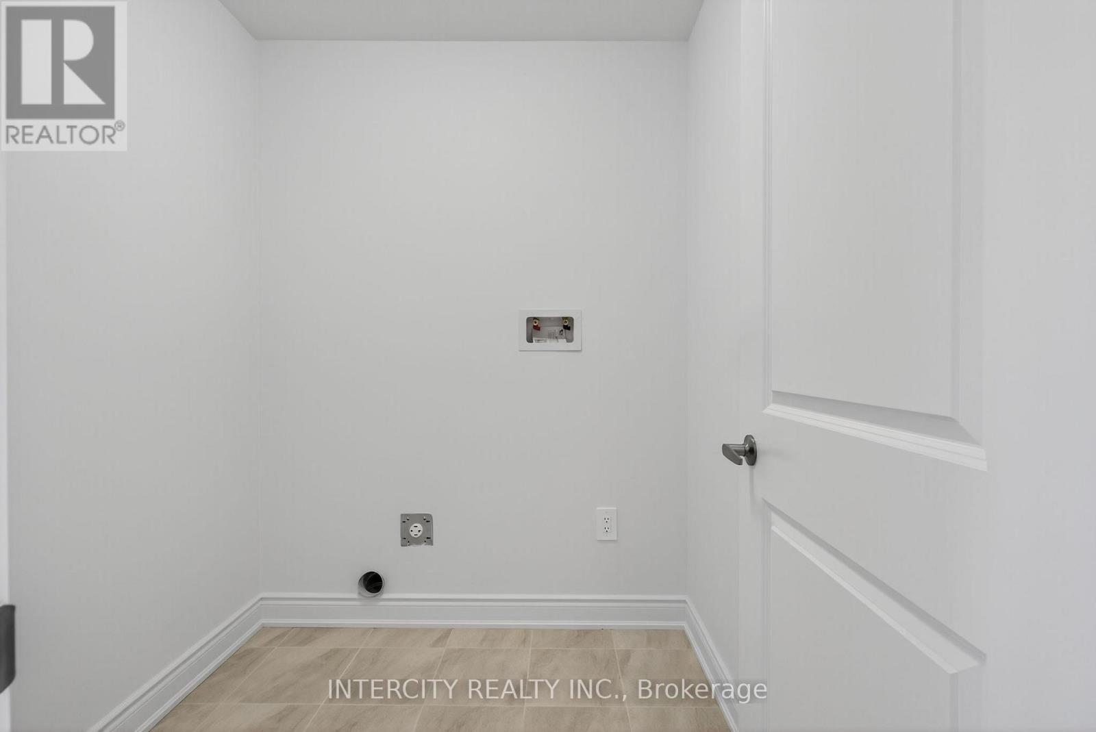 23 Avalon Drive, Wasaga Beach, Ontario  L9R 0M2 - Photo 22 - S12389574