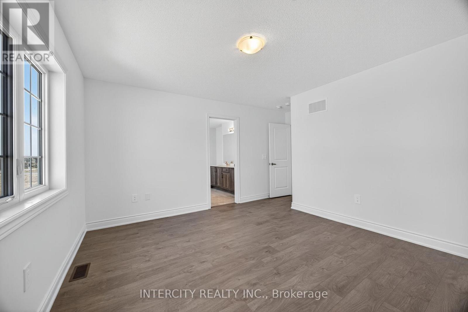 23 Avalon Drive, Wasaga Beach, Ontario  L9R 0M2 - Photo 25 - S12389574