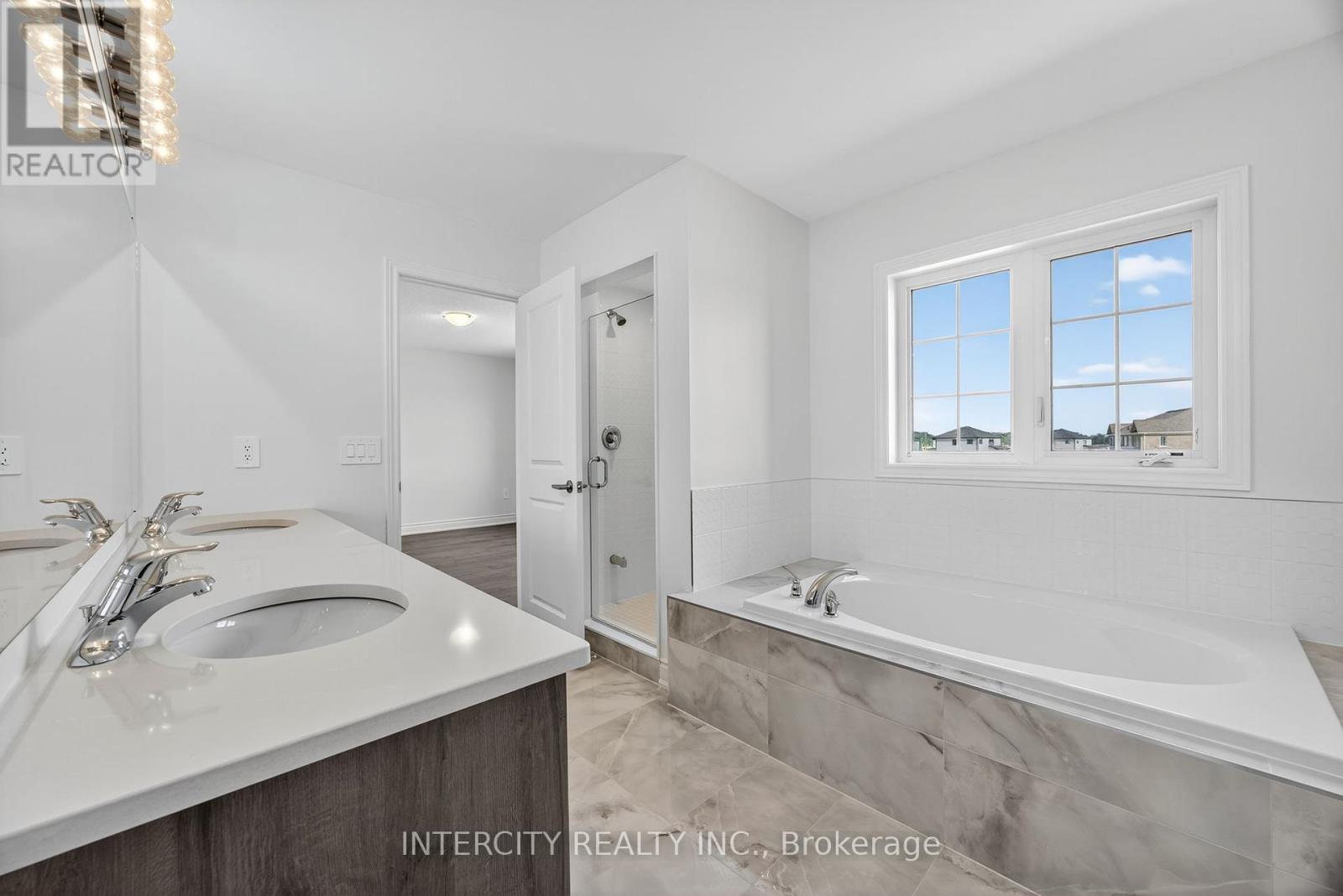 23 Avalon Drive, Wasaga Beach, Ontario  L9R 0M2 - Photo 27 - S12389574