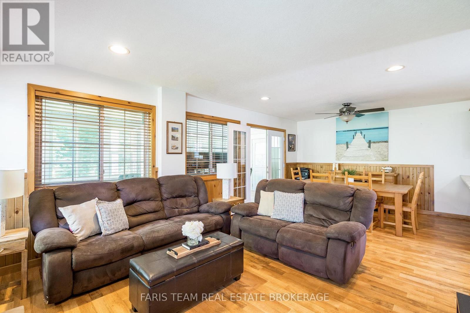 65 Madawaska Trail, Wasaga Beach, Ontario  L9Z 1X7 - Photo 10 - S12389659