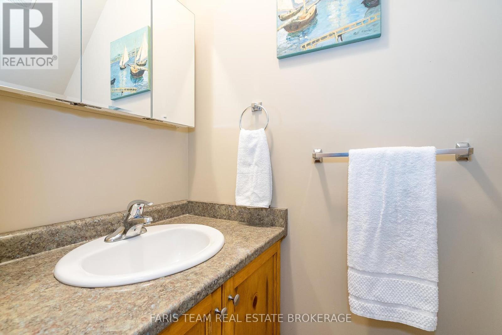 65 Madawaska Trail, Wasaga Beach, Ontario  L9Z 1X7 - Photo 17 - S12389659