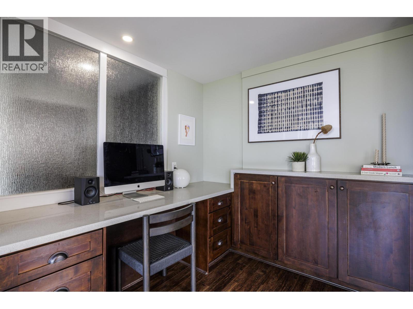 302 540 Lonsdale Avenue, North Vancouver, British Columbia  V7M 2G7 - Photo 14 - R3044717