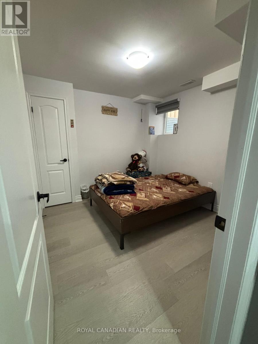 BSMT - 11 FORDHAM ROAD, Brampton, Ontario