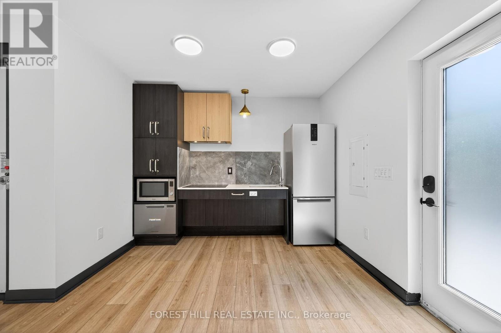 Property at 16 JOHN BEST AVENUE image 4