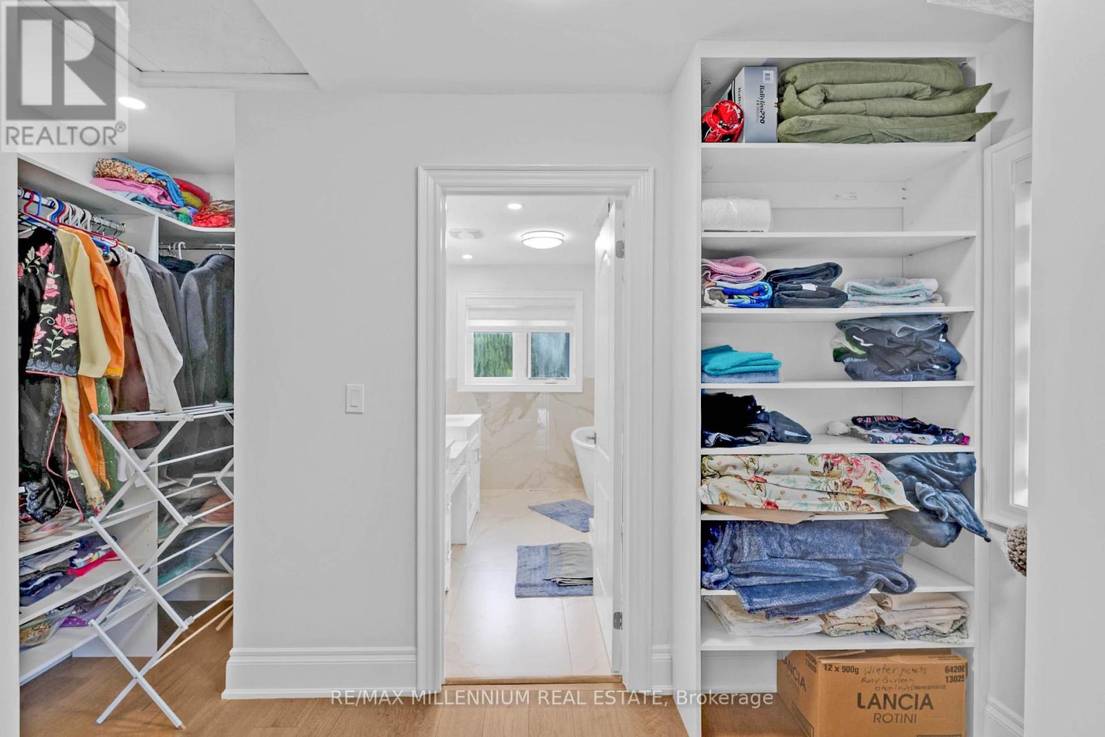 15 Julian Drive, Brampton, Ontario  L6P 0L3 - Photo 14 - W12389661