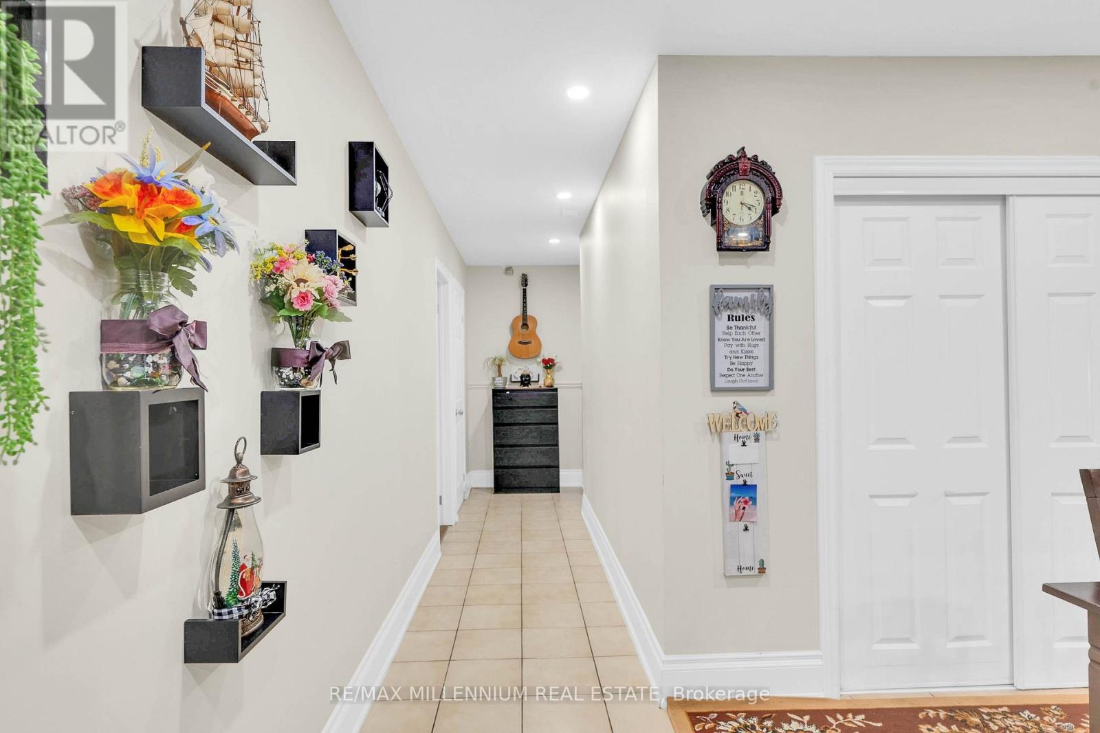 15 Julian Drive, Brampton, Ontario  L6P 0L3 - Photo 20 - W12389661