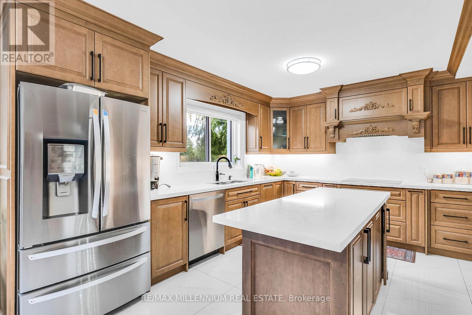 15 Julian Drive, Brampton, Ontario  L6P 0L3 - Photo 36 - W12389661