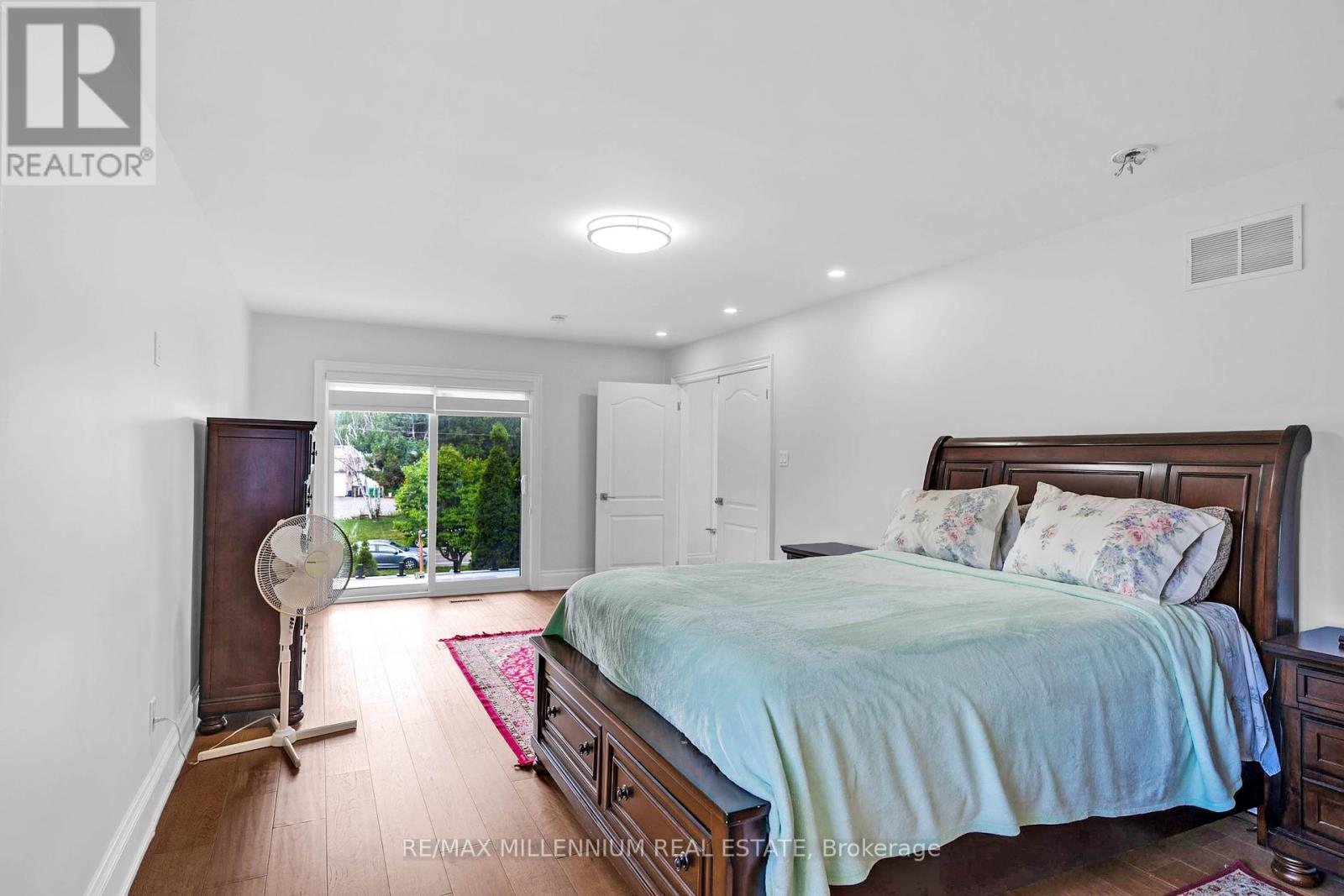 15 Julian Drive, Brampton, Ontario  L6P 0L3 - Photo 40 - W12389661
