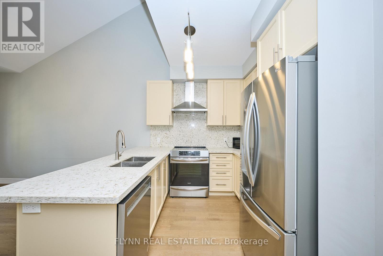 160 Anne Street, Niagara-On-The-Lake, Ontario  L0S 1J0 - Photo 17 - X12389581