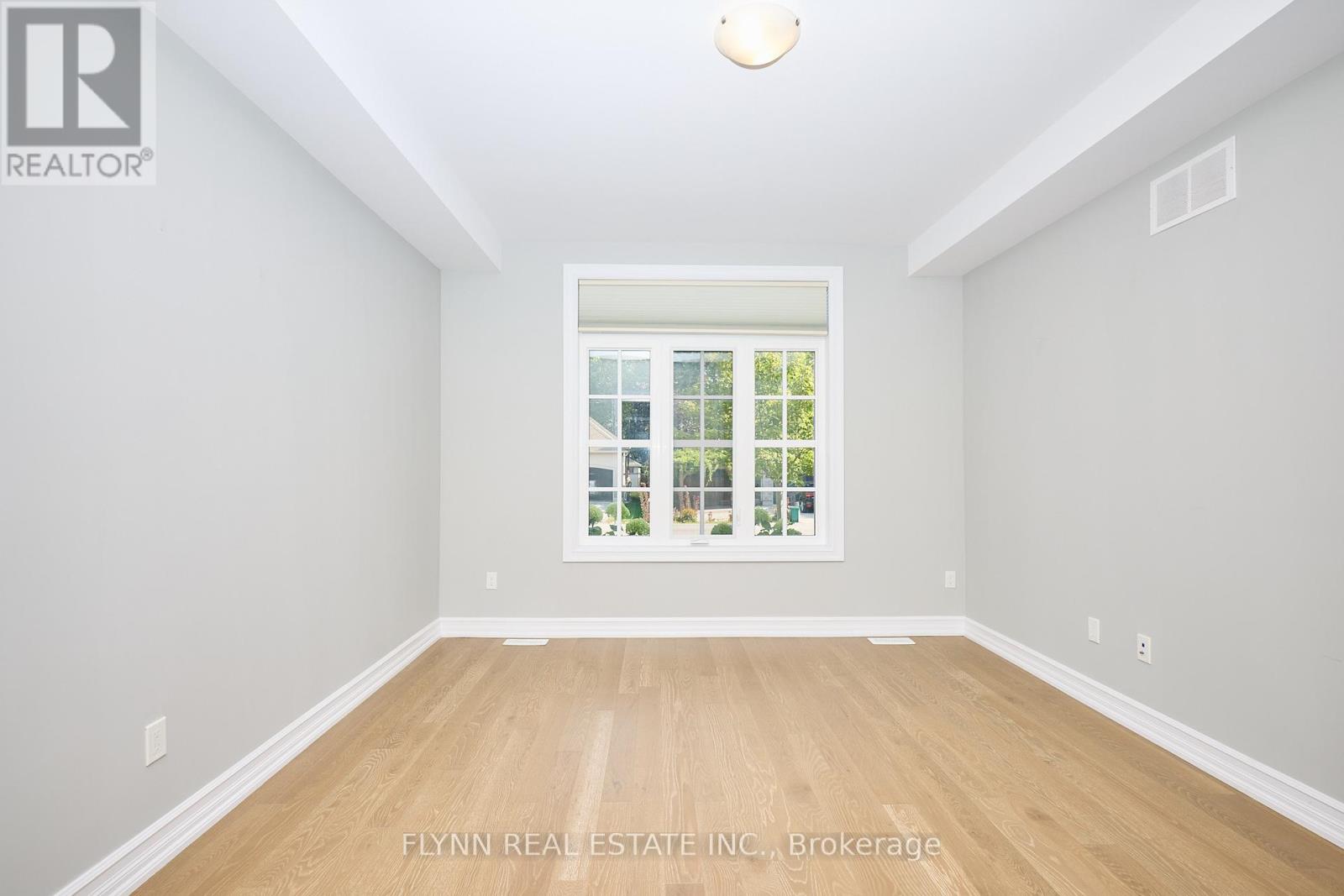 160 Anne Street, Niagara-On-The-Lake, Ontario  L0S 1J0 - Photo 23 - X12389581