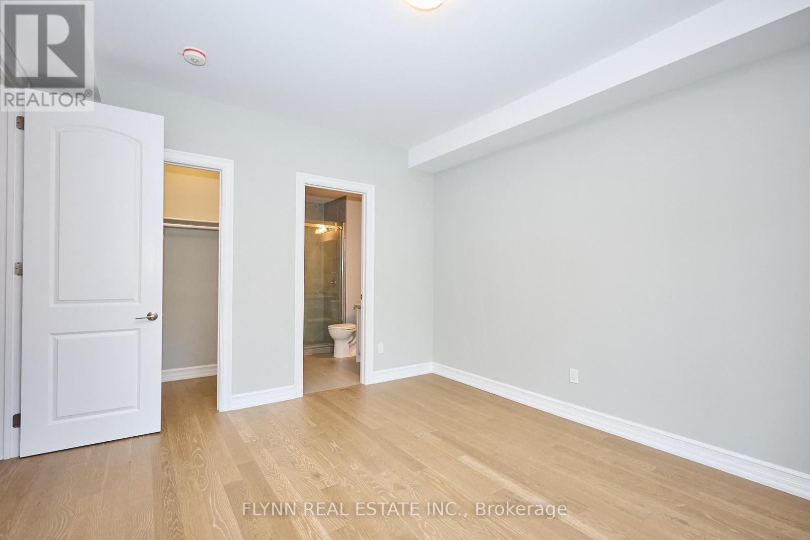 160 Anne Street, Niagara-On-The-Lake, Ontario  L0S 1J0 - Photo 24 - X12389581