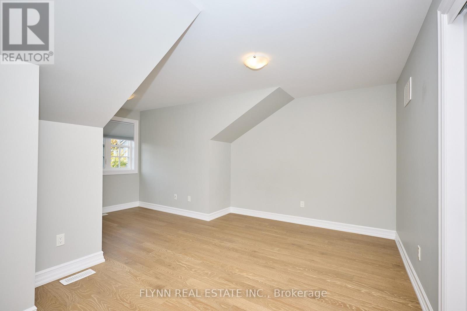 160 Anne Street, Niagara-On-The-Lake, Ontario  L0S 1J0 - Photo 31 - X12389581