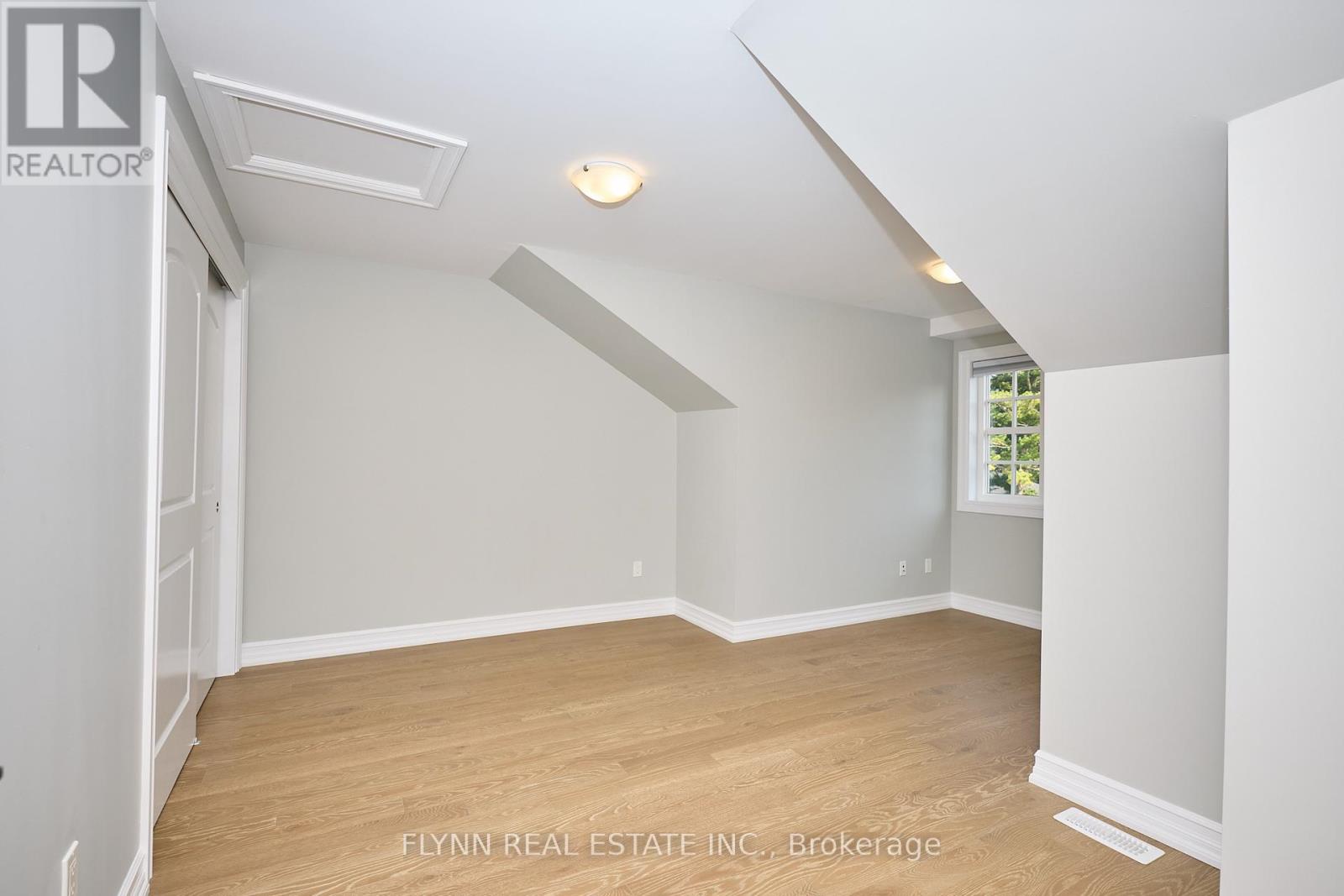 160 Anne Street, Niagara-On-The-Lake, Ontario  L0S 1J0 - Photo 35 - X12389581