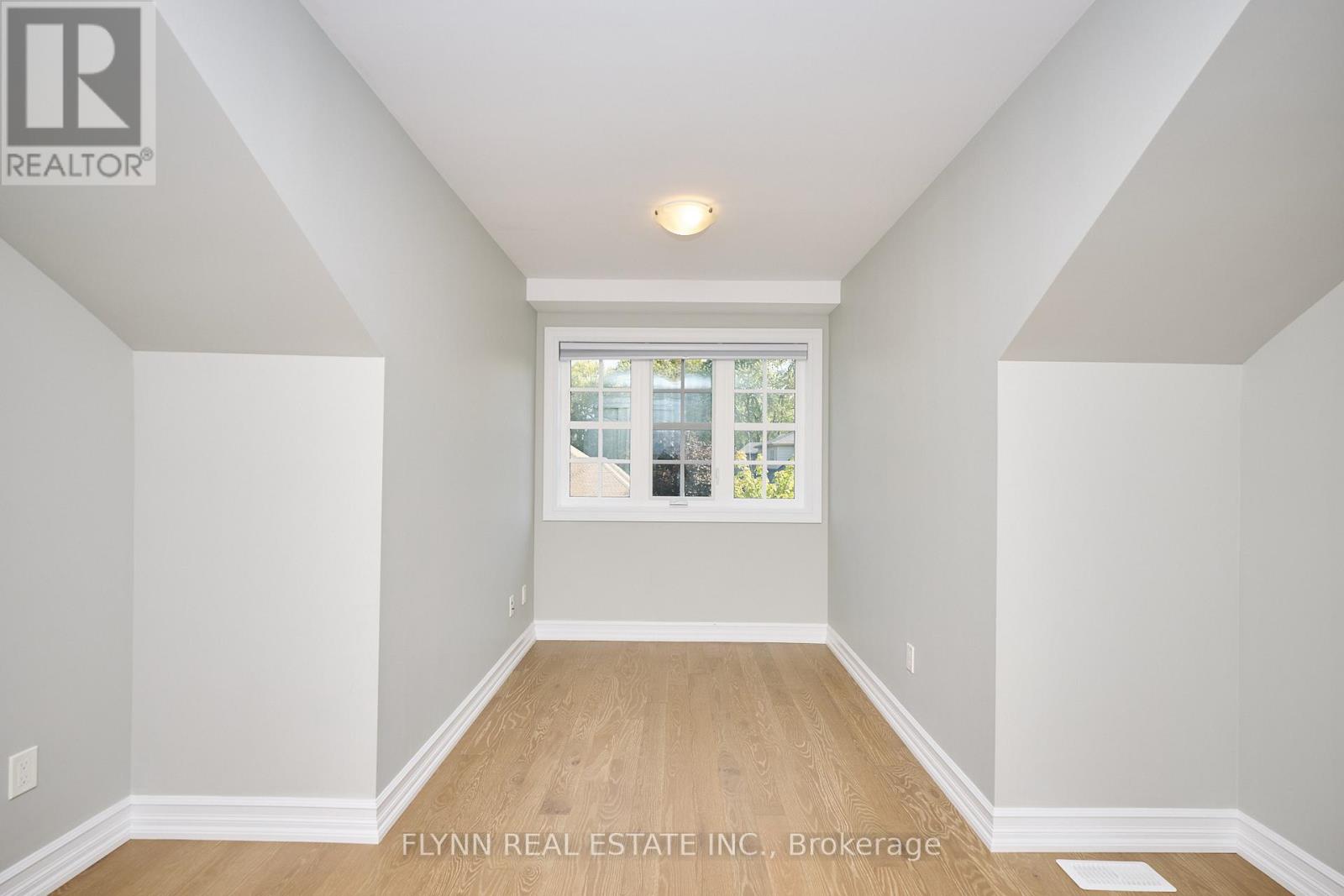 160 Anne Street, Niagara-On-The-Lake, Ontario  L0S 1J0 - Photo 36 - X12389581