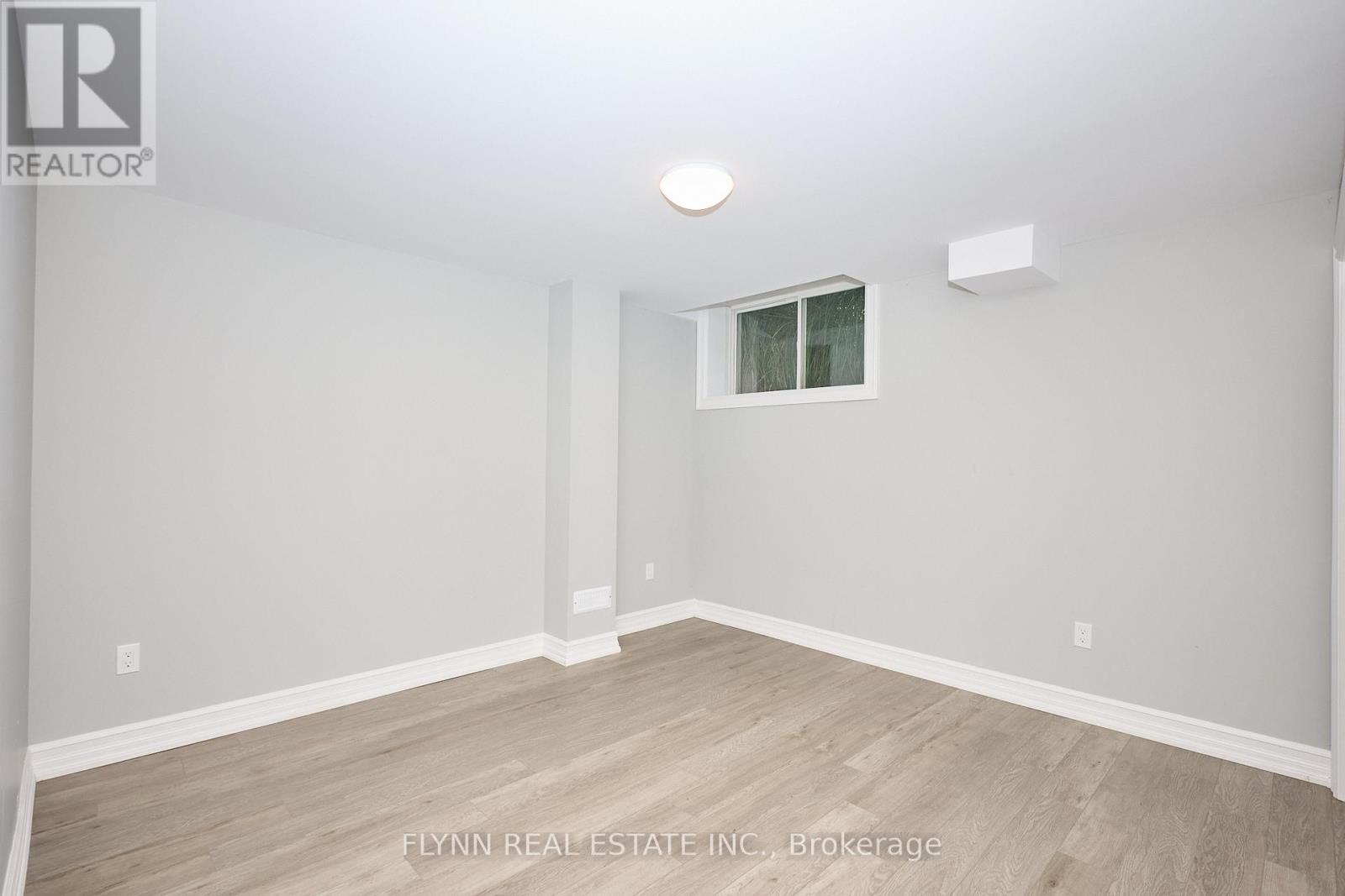 160 Anne Street, Niagara-On-The-Lake, Ontario  L0S 1J0 - Photo 40 - X12389581