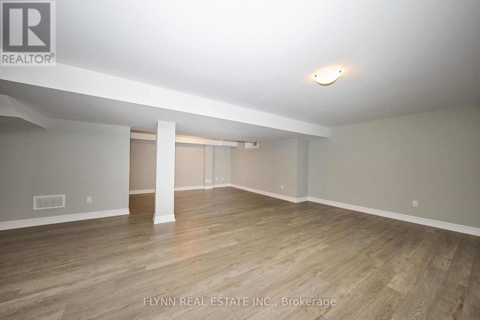 160 Anne Street, Niagara-On-The-Lake, Ontario  L0S 1J0 - Photo 42 - X12389581