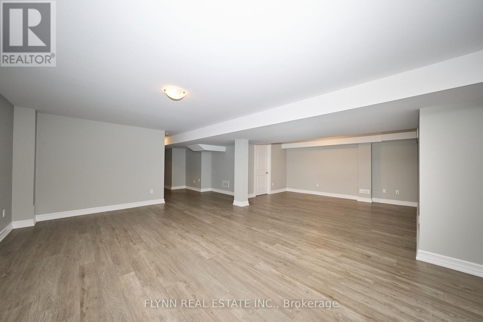 160 Anne Street, Niagara-On-The-Lake, Ontario  L0S 1J0 - Photo 43 - X12389581