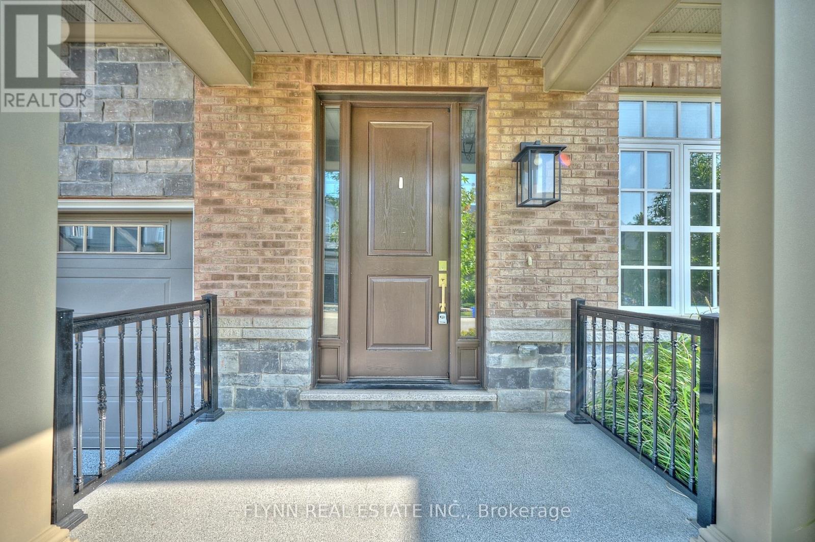 160 Anne Street, Niagara-On-The-Lake, Ontario  L0S 1J0 - Photo 6 - X12389581