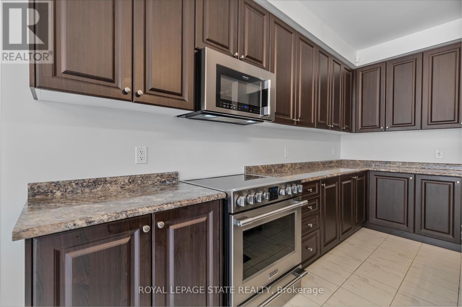 4102 Fracchioni Drive, Lincoln, Ontario  L0R 1B4 - Photo 12 - X12389592
