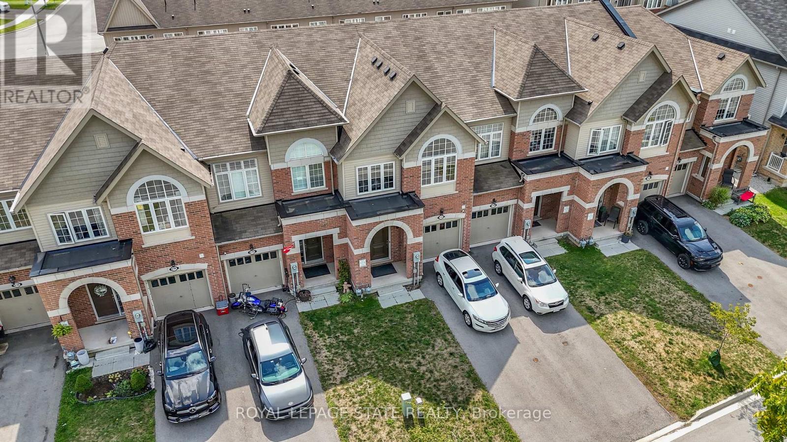 4102 Fracchioni Drive, Lincoln, Ontario  L0R 1B4 - Photo 2 - X12389592