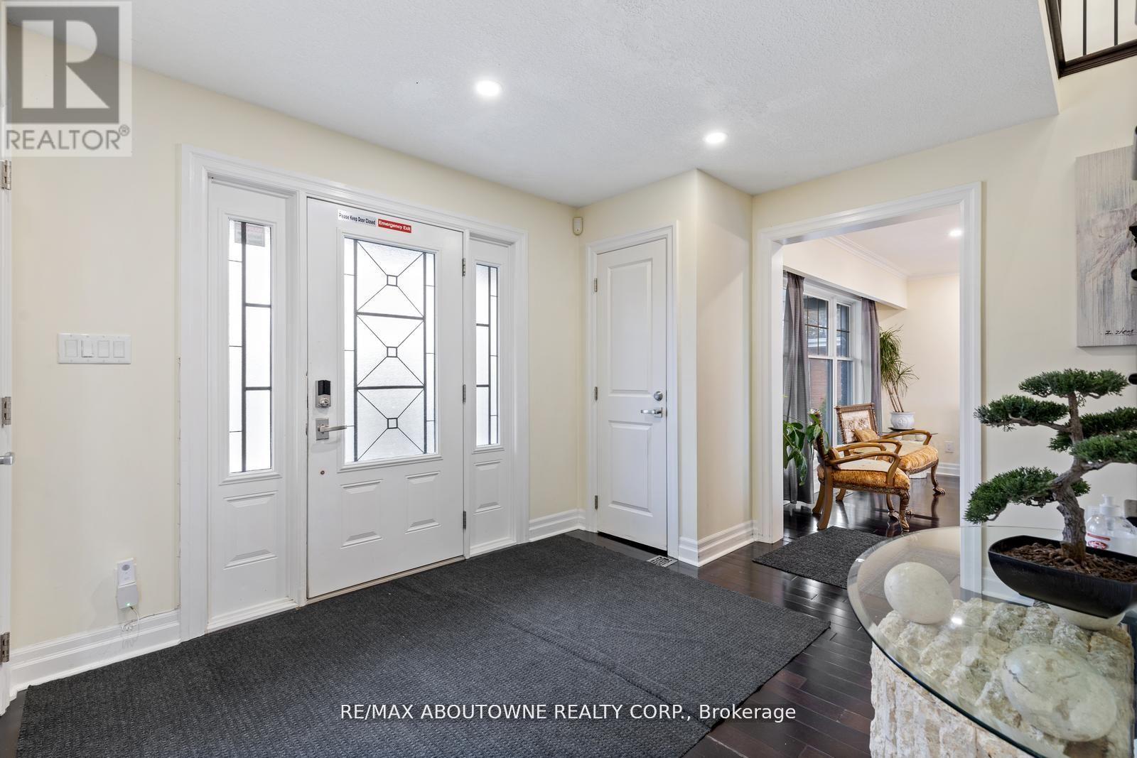 Property at 1073 NORTH SERVICE ROAD image 4