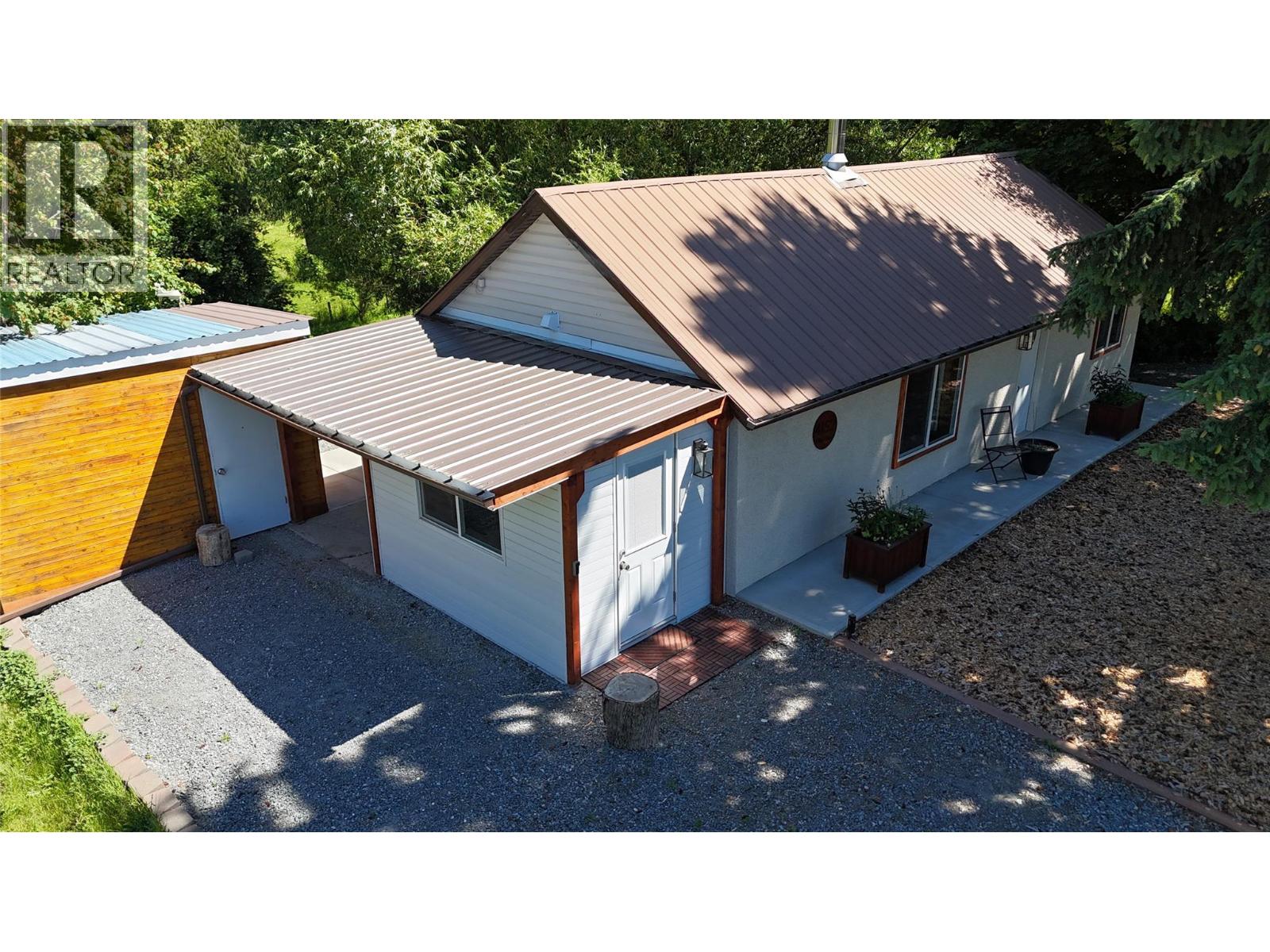 4152 51 Street, Canyon, British Columbia  V0B 1C1 - Photo 7 - 10354192