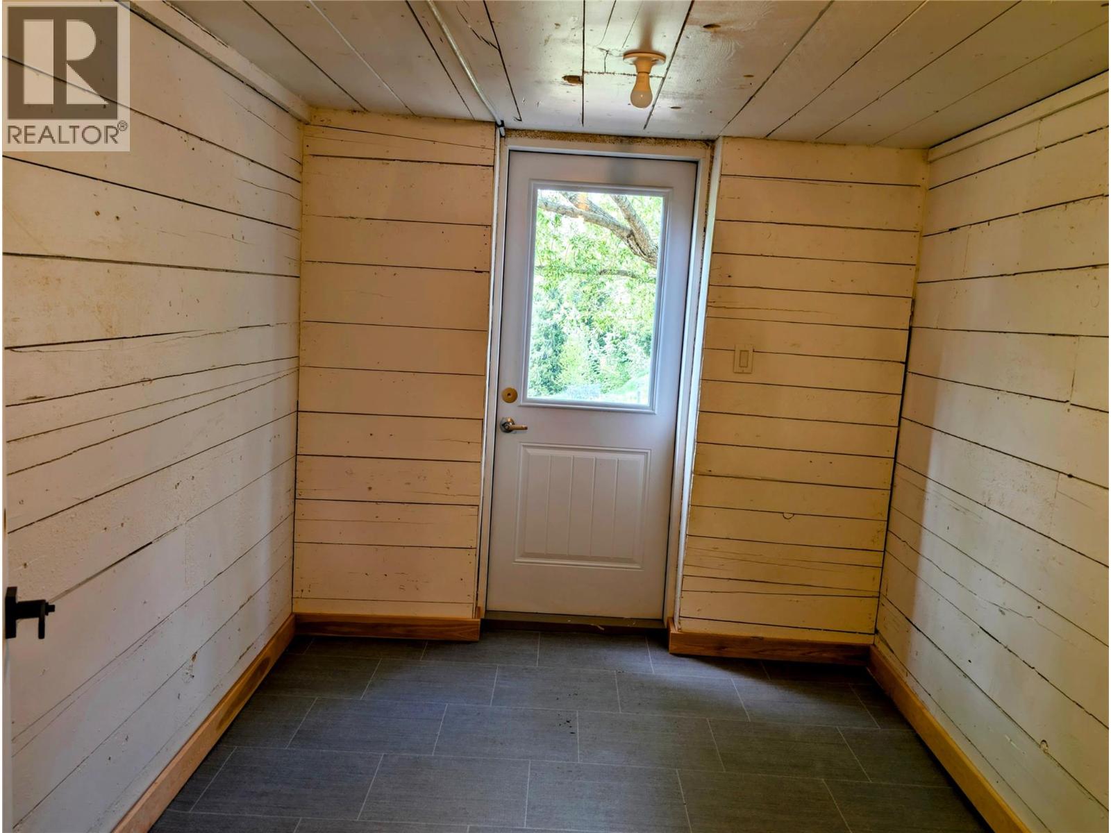 4152 51 Street, Canyon, British Columbia  V0B 1C1 - Photo 14 - 10354192