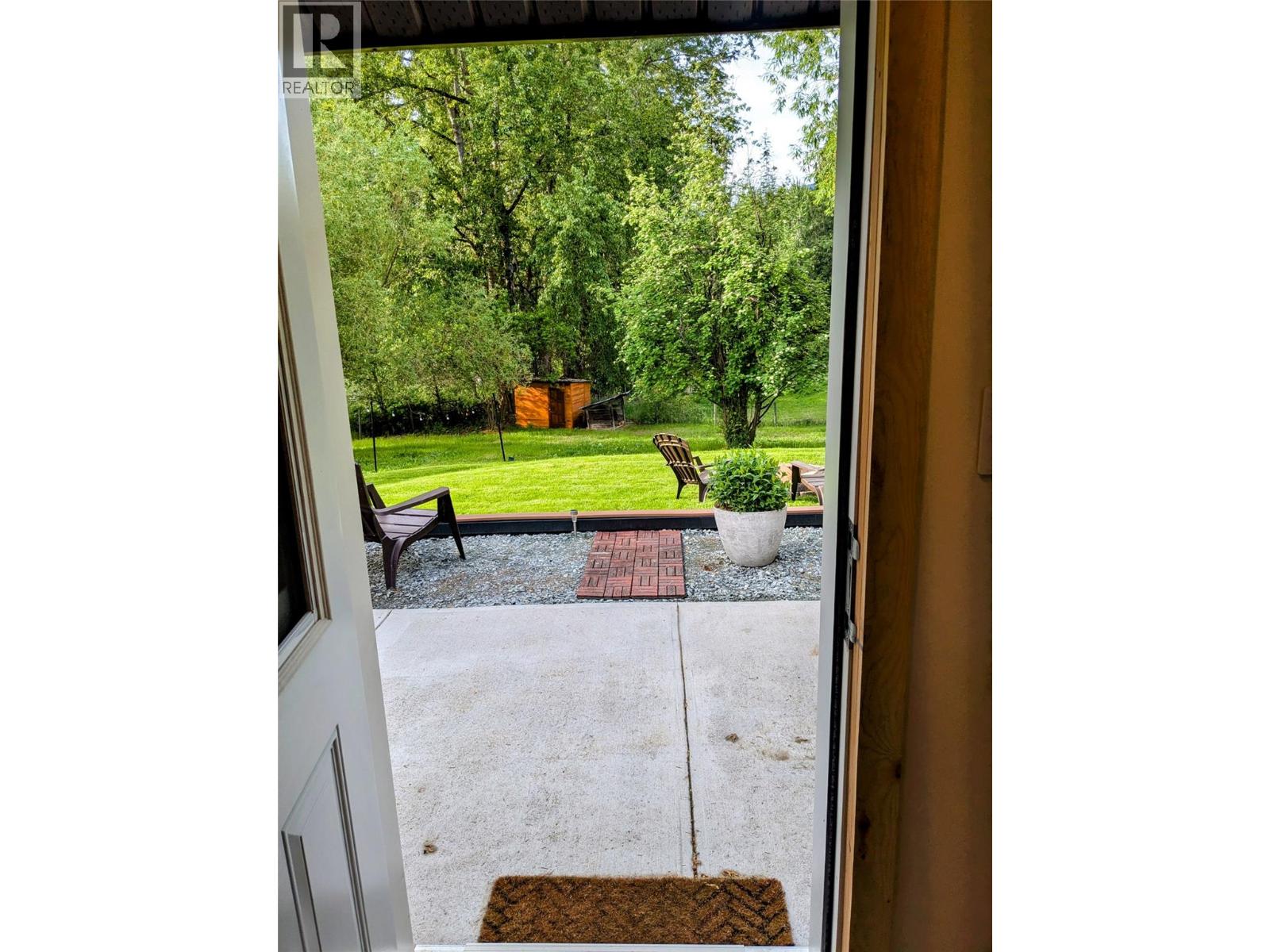 4152 51 Street, Canyon, British Columbia  V0B 1C1 - Photo 22 - 10354192