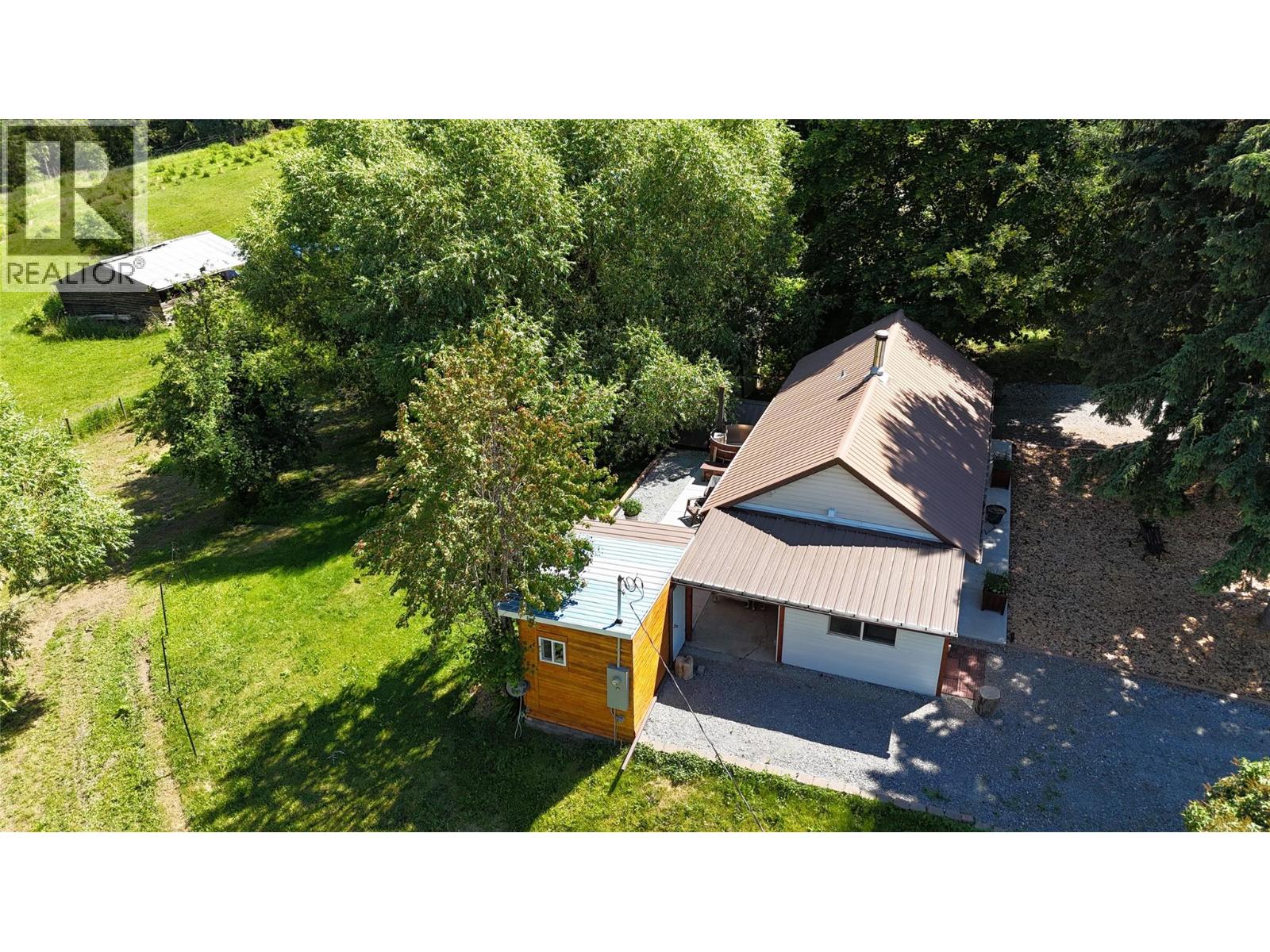 4152 51 Street, Canyon, British Columbia  V0B 1C1 - Photo 10 - 10354192