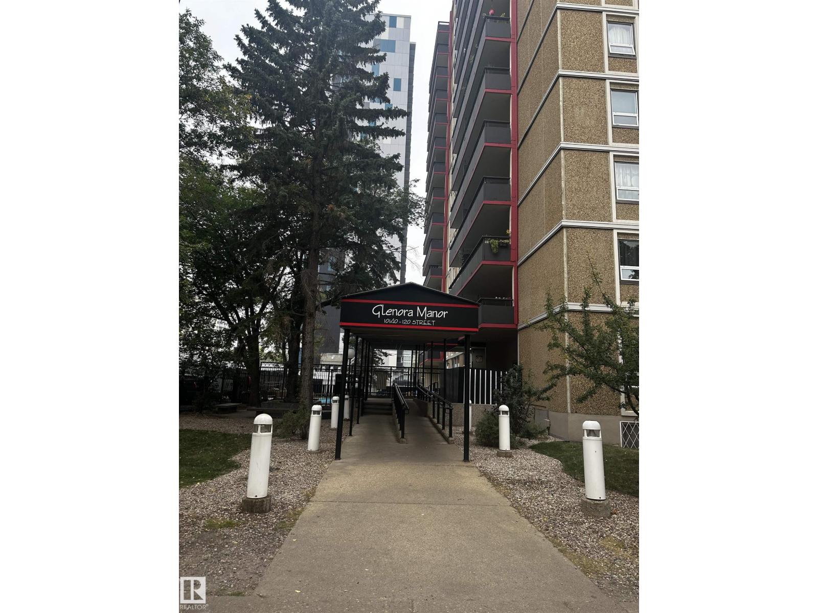#706 10140 120 ST NW, Edmonton, Alberta