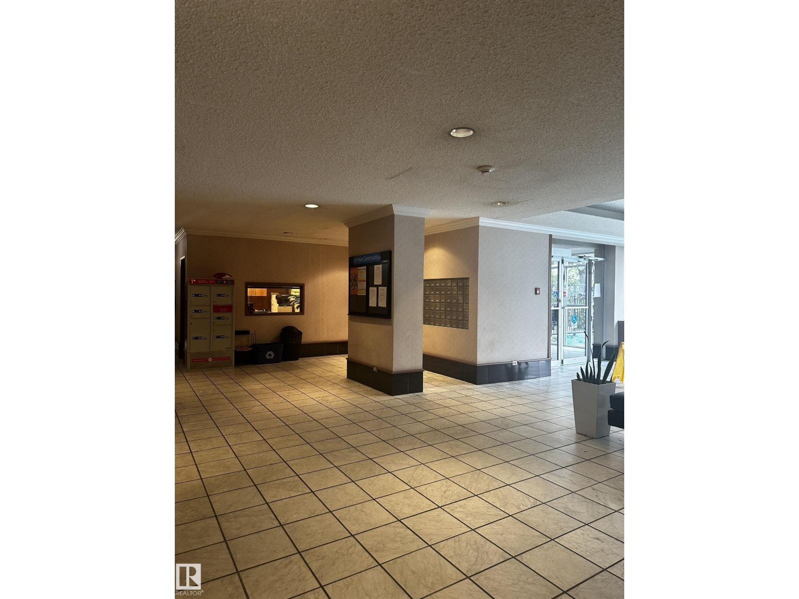 #706 10140 120 St Nw, Edmonton, Alberta  T5K 1Z8 - Photo 4 - E4456772