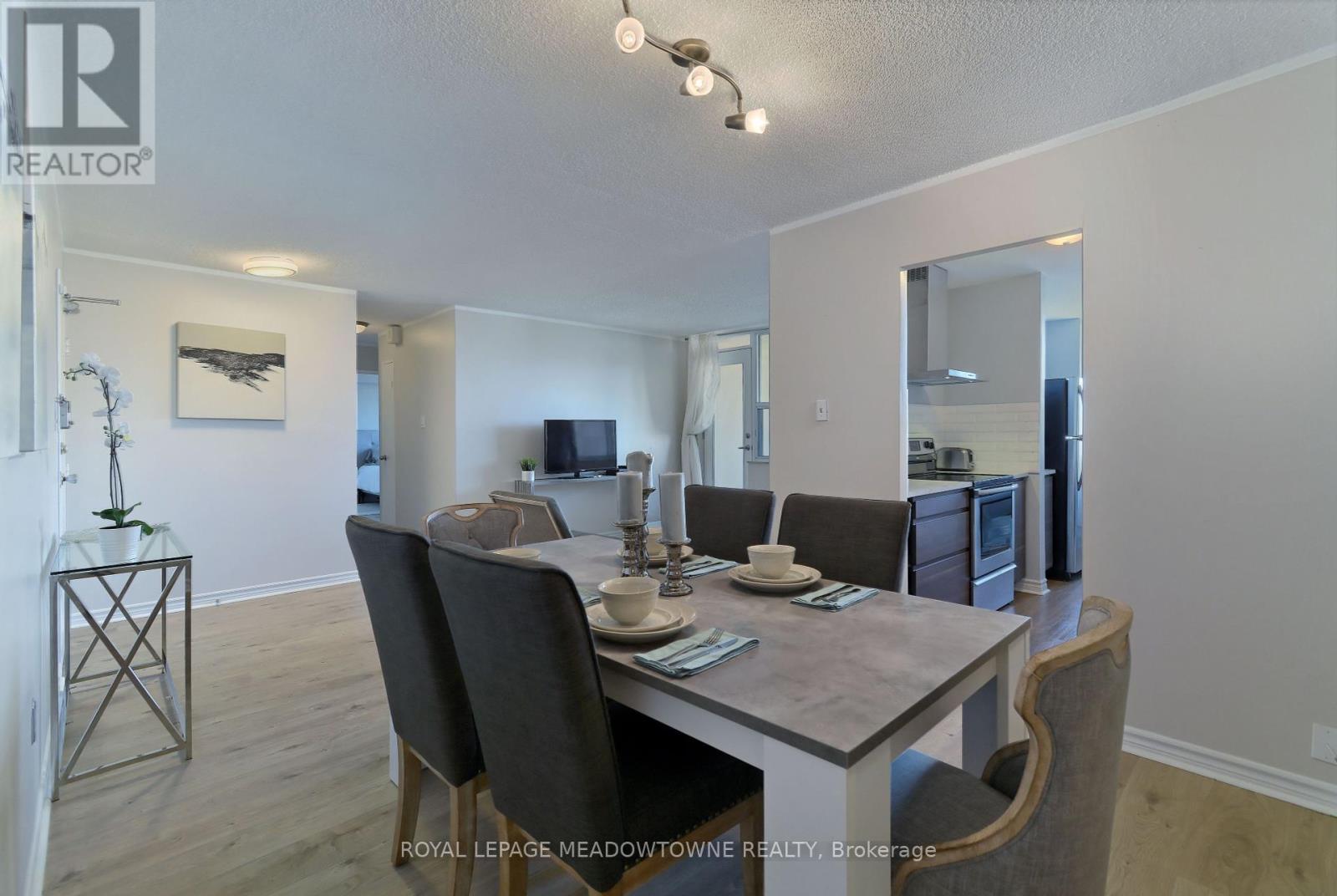 609 - 966 Inverhouse Drive, Mississauga, Ontario  L5J 4B6 - Photo 9 - W12388829