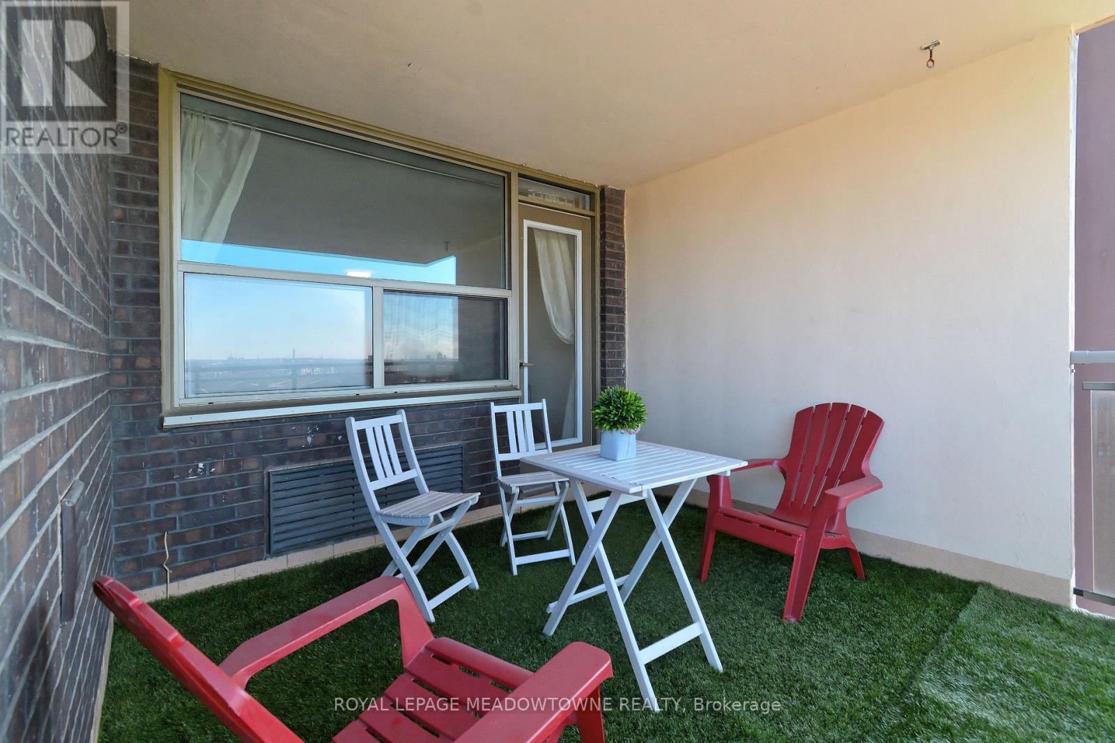 609 - 966 Inverhouse Drive, Mississauga, Ontario  L5J 4B6 - Photo 6 - W12388829