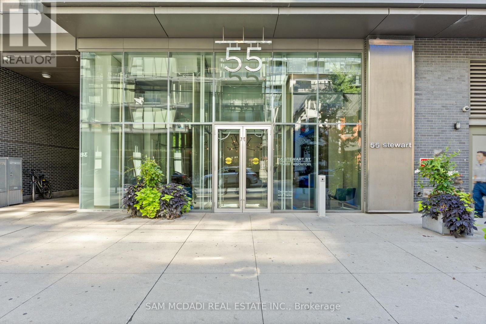 123 - 55 Stewart Street, Toronto, Ontario  M5V 2V1 - Photo 2 - C12389699