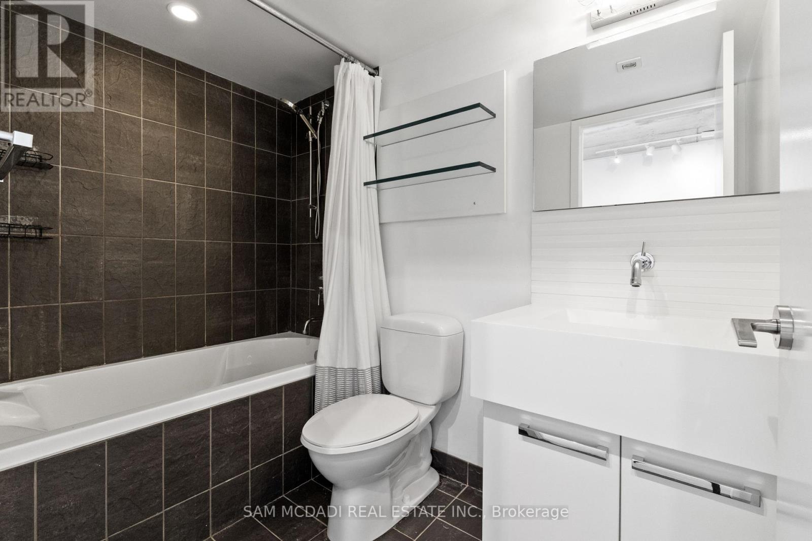 123 - 55 Stewart Street, Toronto, Ontario  M5V 2V1 - Photo 31 - C12389699