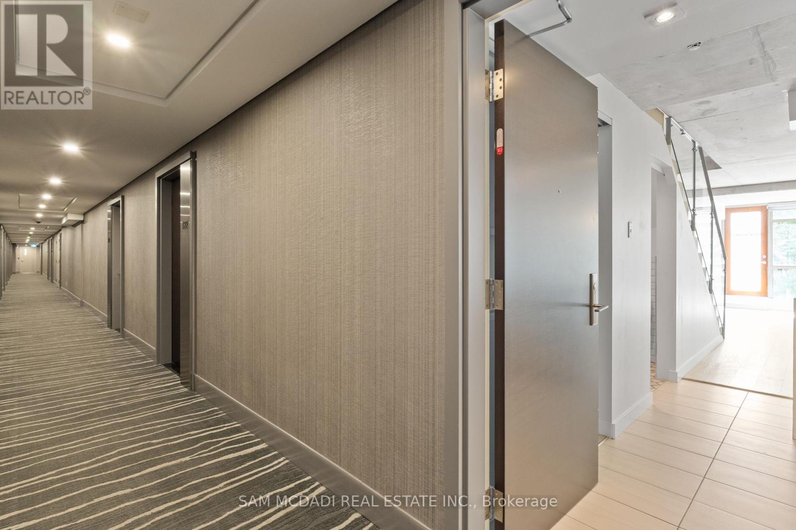 123 - 55 Stewart Street, Toronto, Ontario  M5V 2V1 - Photo 5 - C12389699