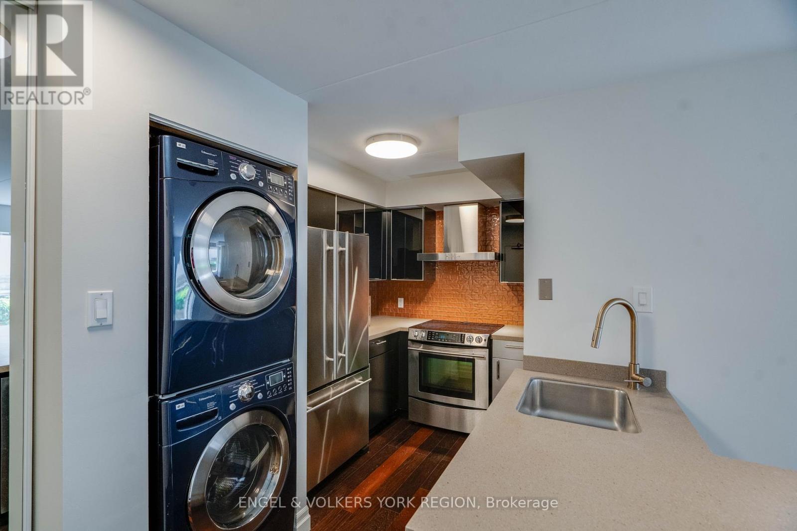 203 - 1174 Yonge Street, Toronto, Ontario  M4W 2L9 - Photo 8 - C12389710